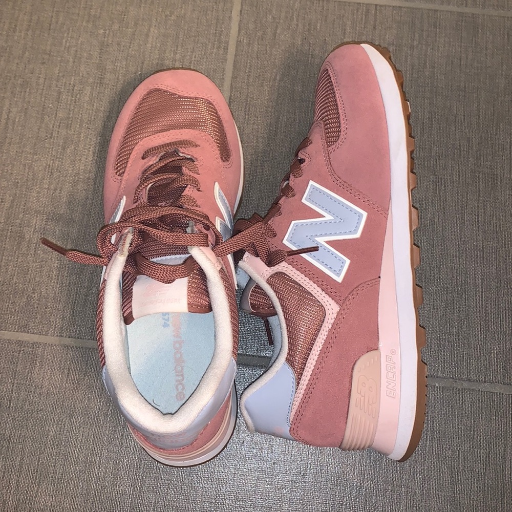 Women’s New Balance 574